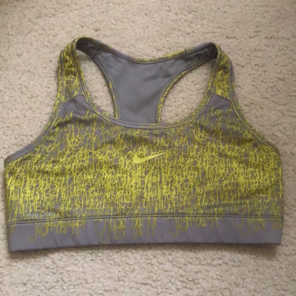 NIKE sports bra